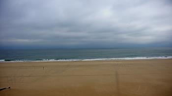 Weather camera view of Plim Plaza Hotel.