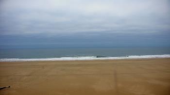 Weather camera view of Plim Plaza Hotel.