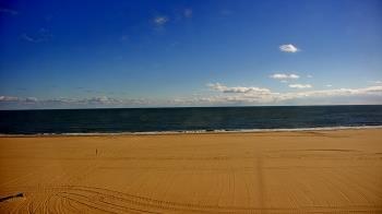 Weather camera view of Plim Plaza Hotel.