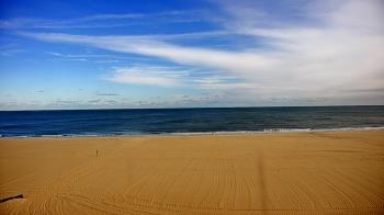 Weather camera view of Plim Plaza Hotel.