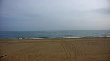 Weather camera view of Plim Plaza Hotel.