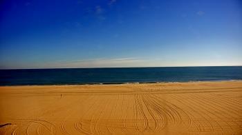 Weather camera view of Plim Plaza Hotel.