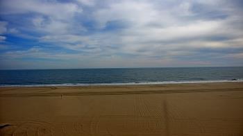 Weather camera view of Plim Plaza Hotel.