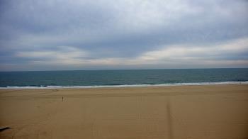 Weather camera view of Plim Plaza Hotel.