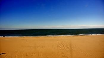 Weather camera view of Plim Plaza Hotel.