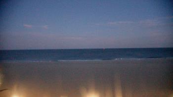 Weather camera view of Plim Plaza Hotel.