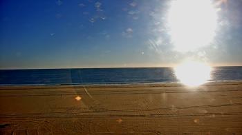 Weather camera view of Plim Plaza Hotel.