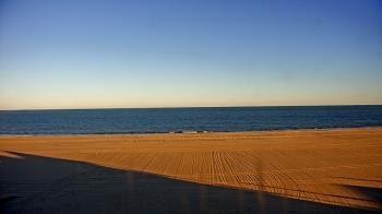 Weather camera view of Plim Plaza Hotel.