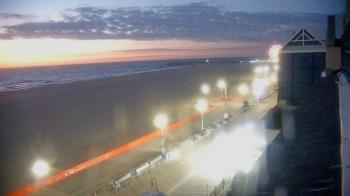 Weather camera view of Plim Plaza Hotel.