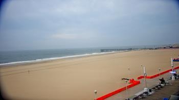 Weather camera view of Plim Plaza Hotel.