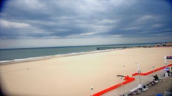 Weather camera view of Plim Plaza Hotel.