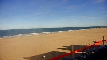 Weather camera view of Plim Plaza Hotel.