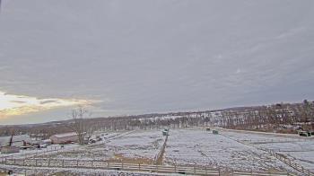 Weather camera view of Orchard Hill.