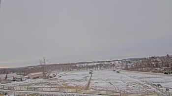 Weather camera view of Orchard Hill.