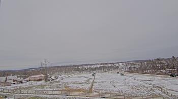 Weather camera view of Orchard Hill.