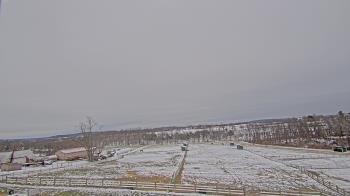 Weather camera view of Orchard Hill.
