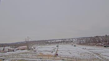 Weather camera view of Orchard Hill.