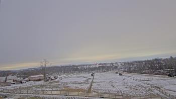 Weather camera view of Orchard Hill.