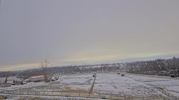 Weather camera view of Orchard Hill.