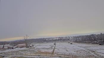 Weather camera view of Orchard Hill.
