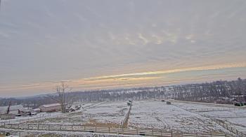 Weather camera view of Orchard Hill.