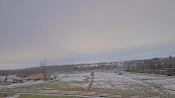 Weather camera view of Orchard Hill.