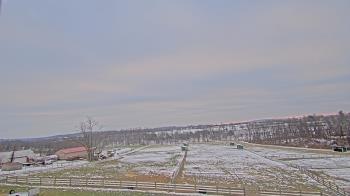 Weather camera view of Orchard Hill.