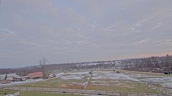 Weather camera view of Orchard Hill.