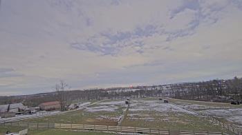 Weather camera view of Orchard Hill.