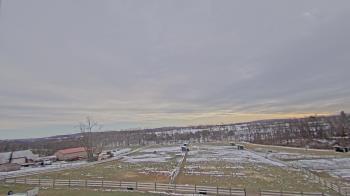 Weather camera view of Orchard Hill.