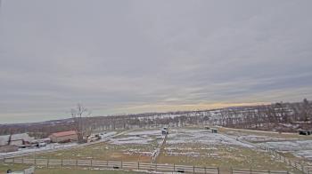 Weather camera view of Orchard Hill.