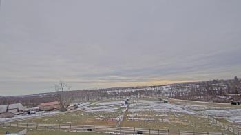 Weather camera view of Orchard Hill.