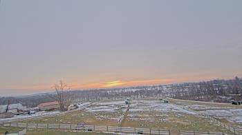 Weather camera view of Orchard Hill.