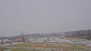 Weather camera view of Orchard Hill.