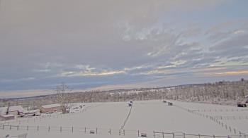 Weather camera view of Orchard Hill.