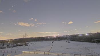 Weather camera view of Orchard Hill.