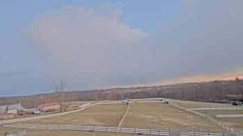 Weather camera view of Orchard Hill.