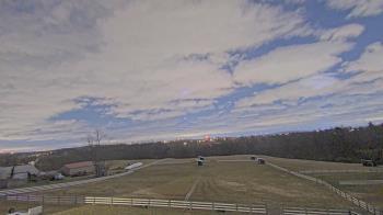 Weather camera view of Orchard Hill.