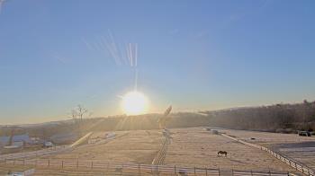 Weather camera view of Orchard Hill.