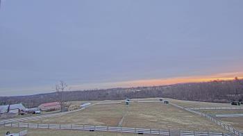 Weather camera view of Orchard Hill.