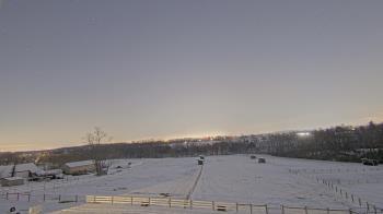 Weather camera view of Orchard Hill.