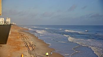 Weather camera view of Cardinal Ormond Lifeguard Station 2.