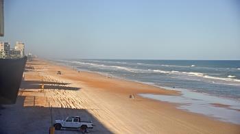 Weather camera view of Cardinal Ormond Lifeguard Station 2.