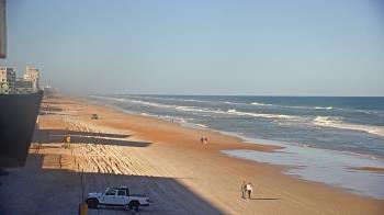 Weather camera view of Cardinal Ormond Lifeguard Station 2.
