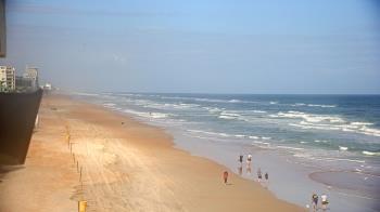 Weather camera view of Cardinal Ormond Lifeguard Station 2.
