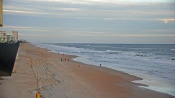 Weather camera view of Cardinal Ormond Lifeguard Station 2.