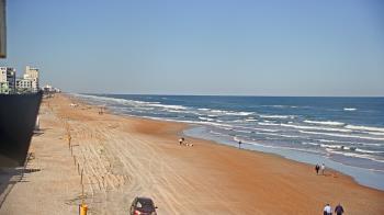 Weather camera view of Cardinal Ormond Lifeguard Station 2.