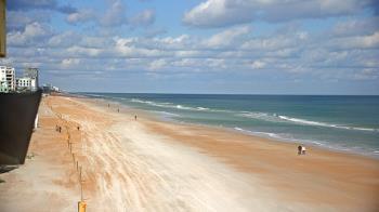 Weather camera view of Cardinal Ormond Lifeguard Station 2.