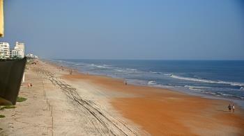 Weather camera view of Cardinal Ormond Lifeguard Station 2.