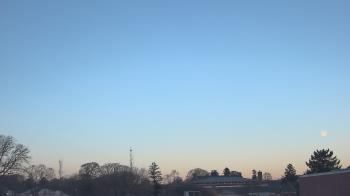 Weather camera view of Old Saybrook MS.